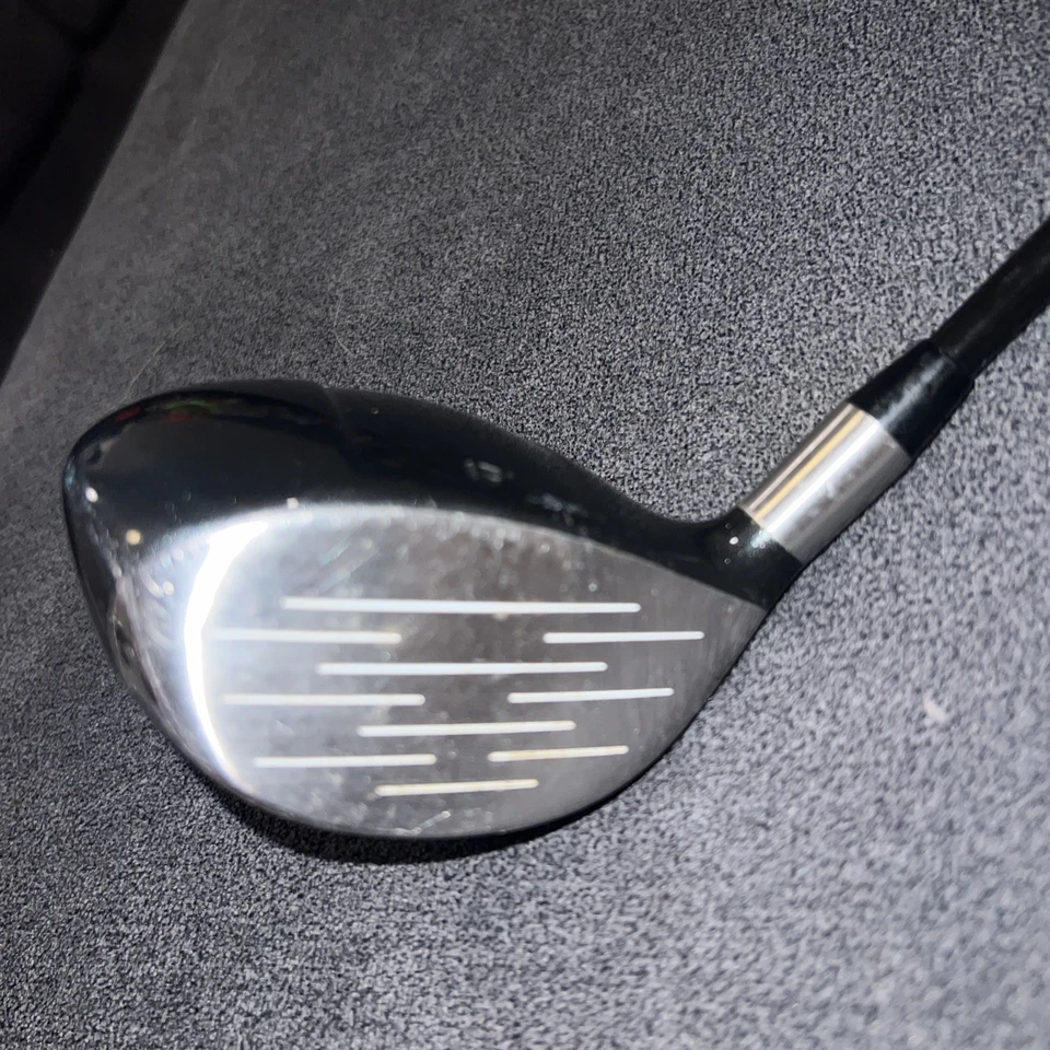 TaylorMade 320K Driver Right Handed Lite K-40 Graphite Shaft Regular Flex - Image 2 of 4