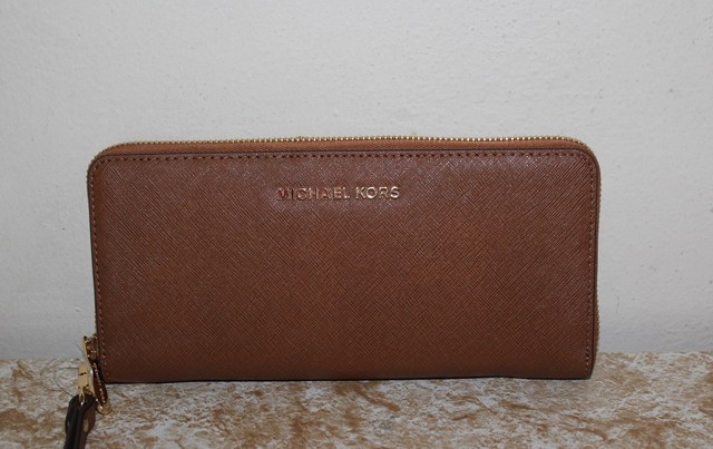 michael kors travel continental wallet