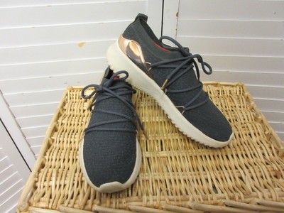 adidas women's ultimamotion running shoe