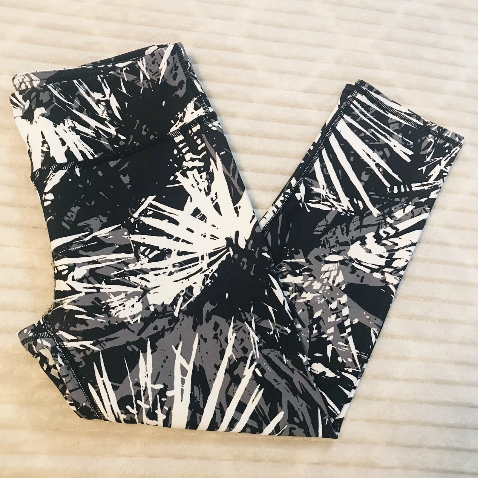 fabletics powerhold printed mid rise leggings