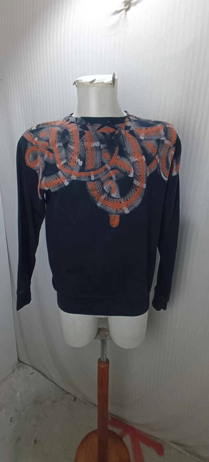 Articolo d2943 felpa uomo Marcelo Burlon nero taglia XS ascelle 54cm spalle 4