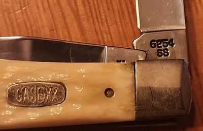 CASE XX USA 3 DOT 1997 WHITE JIGGED BONE LARGE TRAPPER POCKETKNIFE