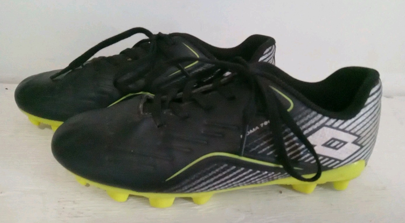 Tacchetti calcio Lotto Youth Roma 700 neri taglia 2 ottime condizioni