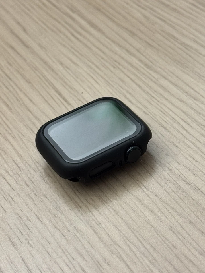 Apple Watch SE 40mm + Accessori e Cavo di ricarica, foto 1 di 5
