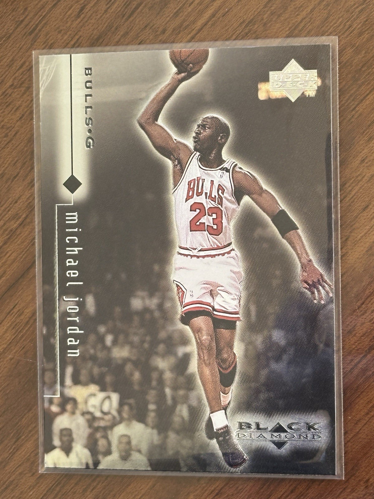 1998-99 Upper Deck Black Diamond Michael Jordan Chicago Bulls Card #8