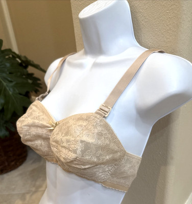Vtg New 32CC Colasce COUTURE Bullet BRA Beige Lace Pointed Cups Wireless USA