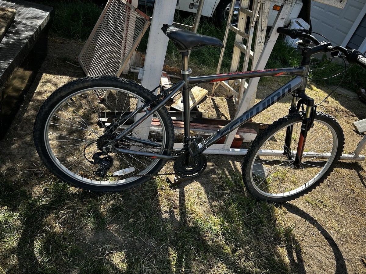 Shimano Equipped Schwinn S25 Mountain Bike For Sale Schwinn