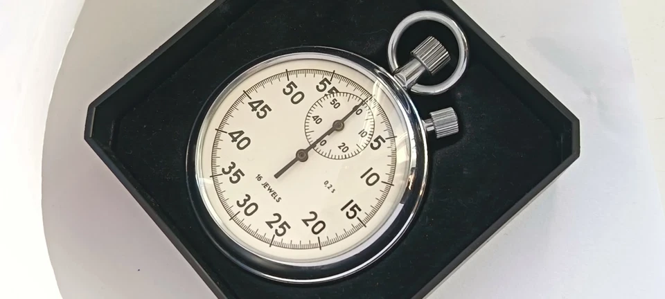 RELOJ DEPORTIVO BOLSILLO CUERDA 16 JOYAS CRONÓMETRO HOMBRE. Foto 2 de 3