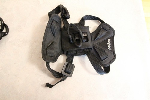 Small Dog Auto Harness Bergan 10-25 Pounds - Picture 6 of 12