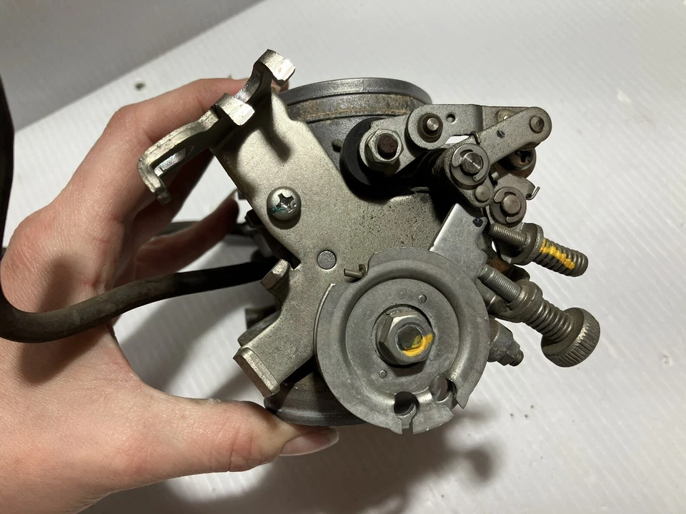 2006 Suzuki Boulevard M50 Throttle Body (OEM) Foto 3 de 4