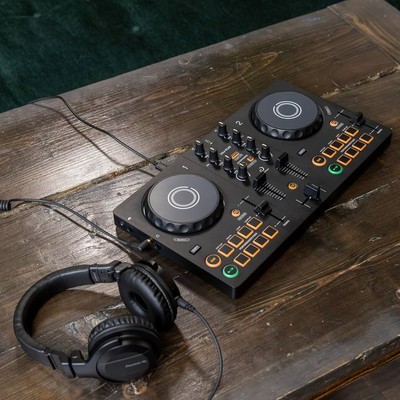 AlphaTheta DDJ-FLX2 2-Deck DJ Controller with Pioneer DJ DM-40D