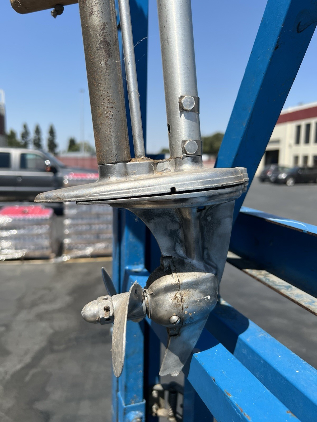 EVINRUDE ELTO Outboard Boat Motor - Small And Untouched Or Messed With