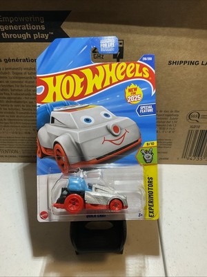 Hot Wheels Experimotors 9/10 Quick Chat 216/250 New For 2025 Gray/Red