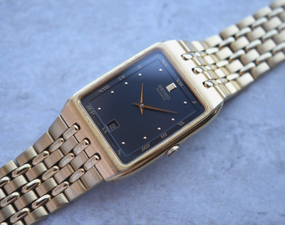 August 1990 Seiko Herrenuhr Quarz schwarzes Zifferblatt Square Tank selten Dresswatch