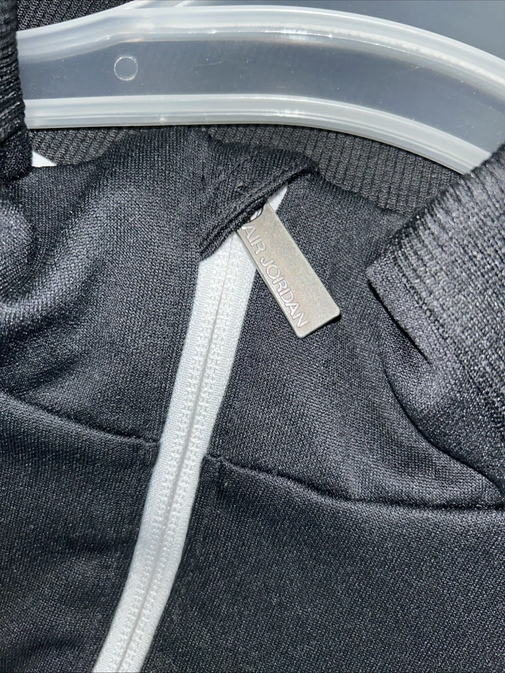 Air Jordan Men's Track Suit Jacket Sz XXL, Full Zip, Black/White Vtg - Image 4 of 4