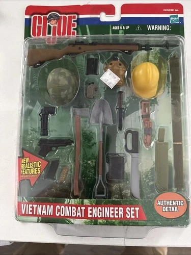 2001 Hasbro G.I. Joe Hall of Fame  Vietnam Combat Engineer set sealed