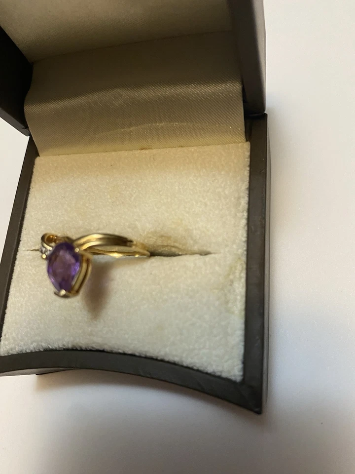 Hermoso anillo de oro 14K con amatista y diamantes talla 7,5 Foto 3 de 4