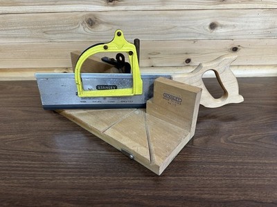 Vintage Stanley Cast Iron Wood Frame Mitre Box No 115 W/ 15-636 USA Back Saw