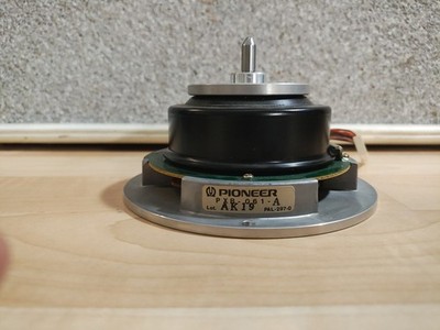 Pioneer PL-L1000 Vintage Stereo Turntable - Platter Motor