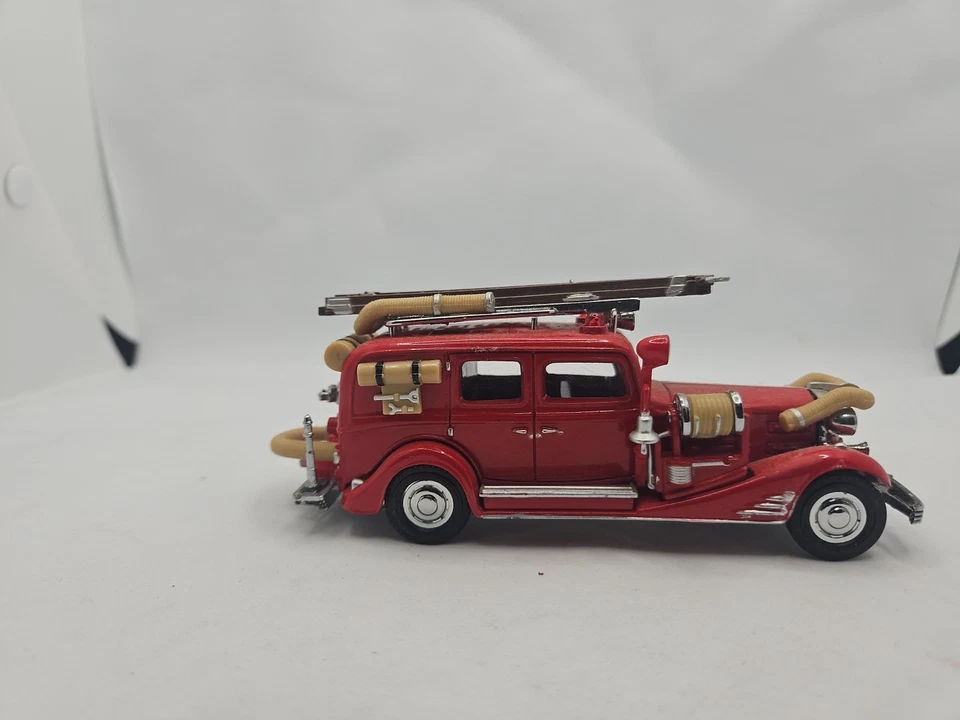 Matchbox Models of Yesteryear 1933 Cadillac Fire Wagon VGC MOY #FT3 - Image 3 of 4