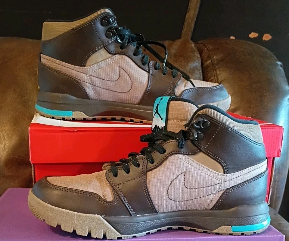 Talla 9 - Air Jordan 1 Trek Caqui Foto 2 de 4