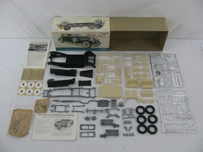 Hubley 4864 SJ Duesenberg 1 18 Scale Metal Model Kit OB MINT
