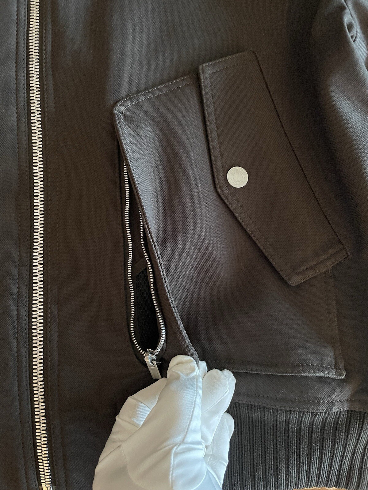 Vintage HERMES ボンバーブルゾン52 HERMES Men's Bomber Jacket. Size 52 - Gem