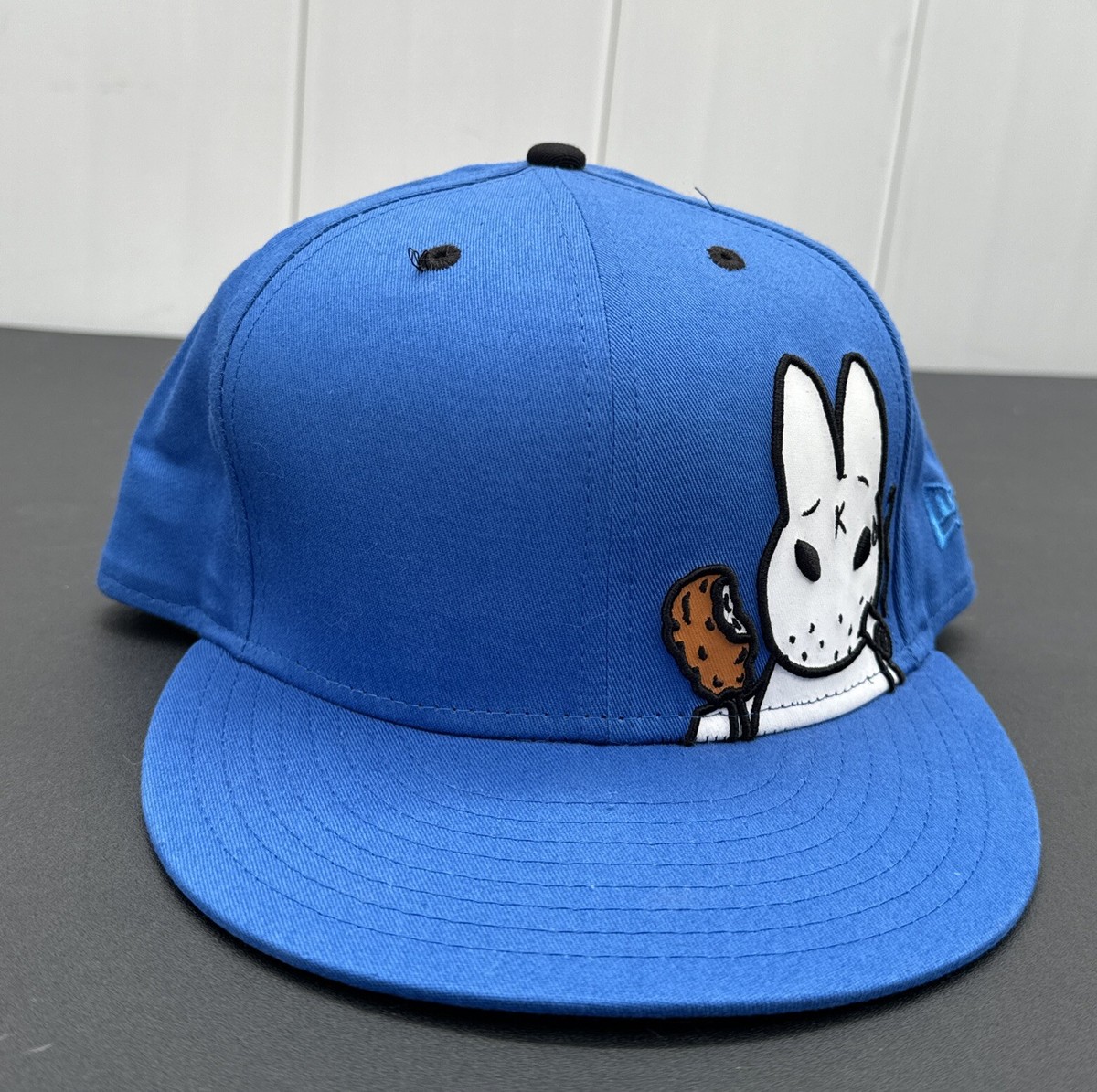 New Era 9Fifty Kidrobot Kozik Blue Smorkin Labbit SnapBack