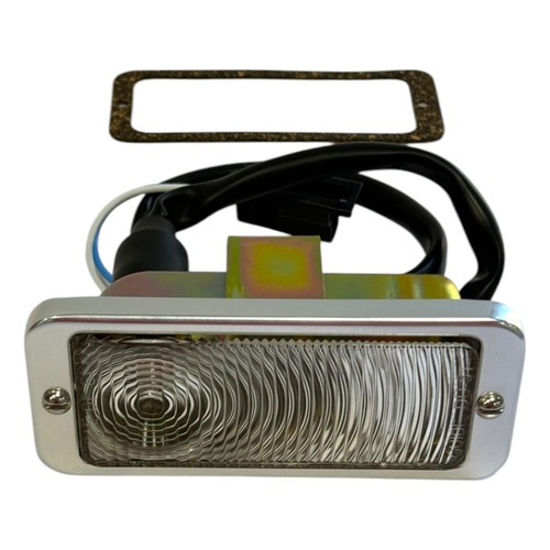 International Harvester Scout 80 800 Metro New Turn Signal Complete Assembly - Picture 3 of 7