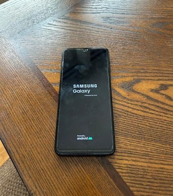 Samsung Galaxy A13 5G (64GB)  - Fully Unlocked  - Very Good Condition