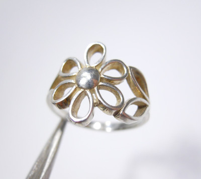 VINTAGE DAISY FLOWER LOVES ME NOT STERLING 925 SILVER RING SIZE 5.5