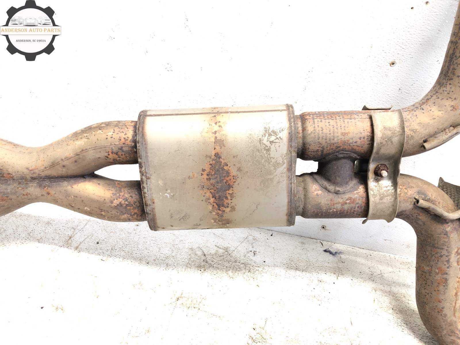 2017-2024 MASERATI LEVANTE 3.0L EXHAUST SYSTEM CENTER MUFFLER RESONATOR PIPE OEM