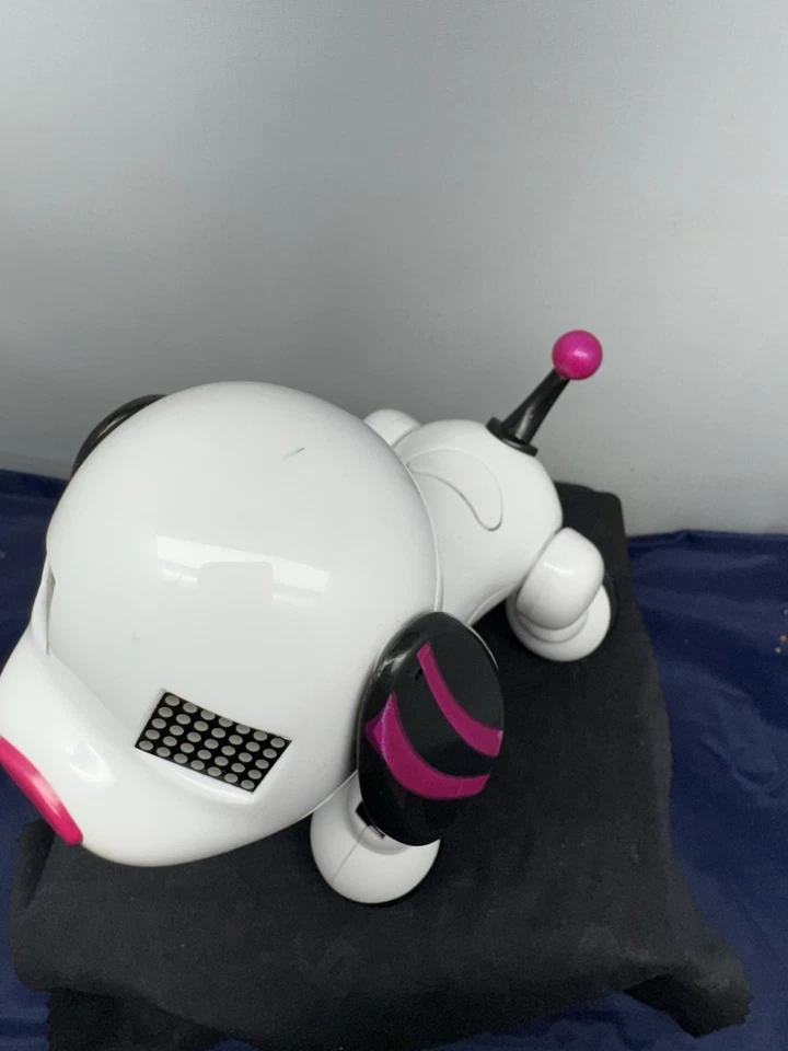 Spin Master Zoomer Zuppies Scarlet Interactive Puppy Dog Motion Activated 2014 - Image 3 of 4