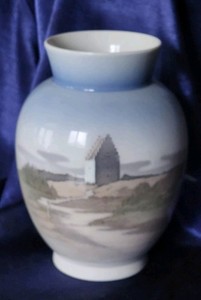 ROYAL COPENHAGEN ART NOUVEAU HAND PAINTED PORCELAIN VASE "SANDED CHURCH"