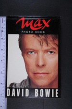 1990 MAX PHOTO BOOK~30 PHOTO LARGE POSTCARDS of DAVID BOWIE~
