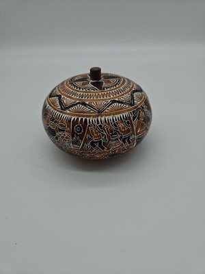 Vtg Peruvian Hand-carved Story Gourd With  Lid