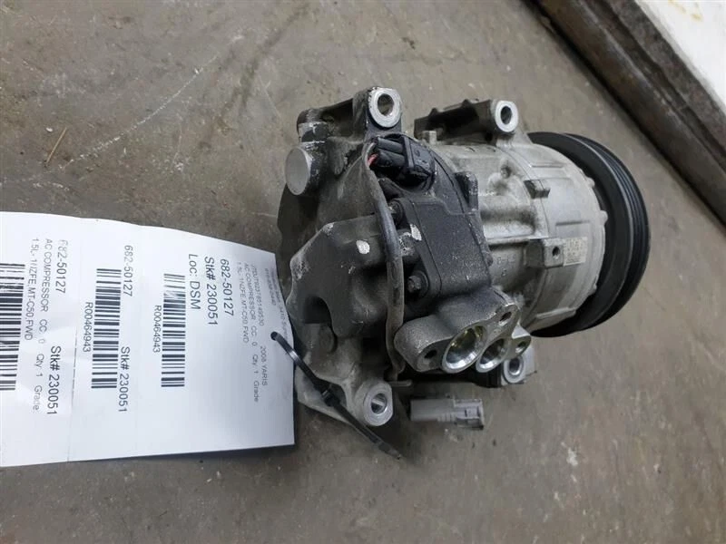 Conjunto de compresor de aire acondicionado Toyota Yaris 2007-2013 OEM Foto 4 de 4