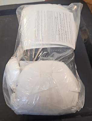 CENTURY BOXING GLOVES: WHITE/BLACK: NEW IN PACKAGE 