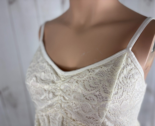 Torrid Solid Ivory White Lace V-Neck Sleeveless Babydoll Cami Top Blouse Sz 0X - Picture 5 of 9