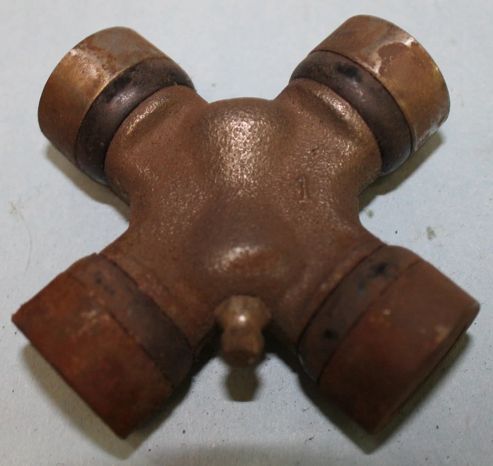 复古 NOS Spicer 通用接头 5-1204X 1961 - 1972 年别克凯迪拉克福特 (264 — 第 2/2 张图片