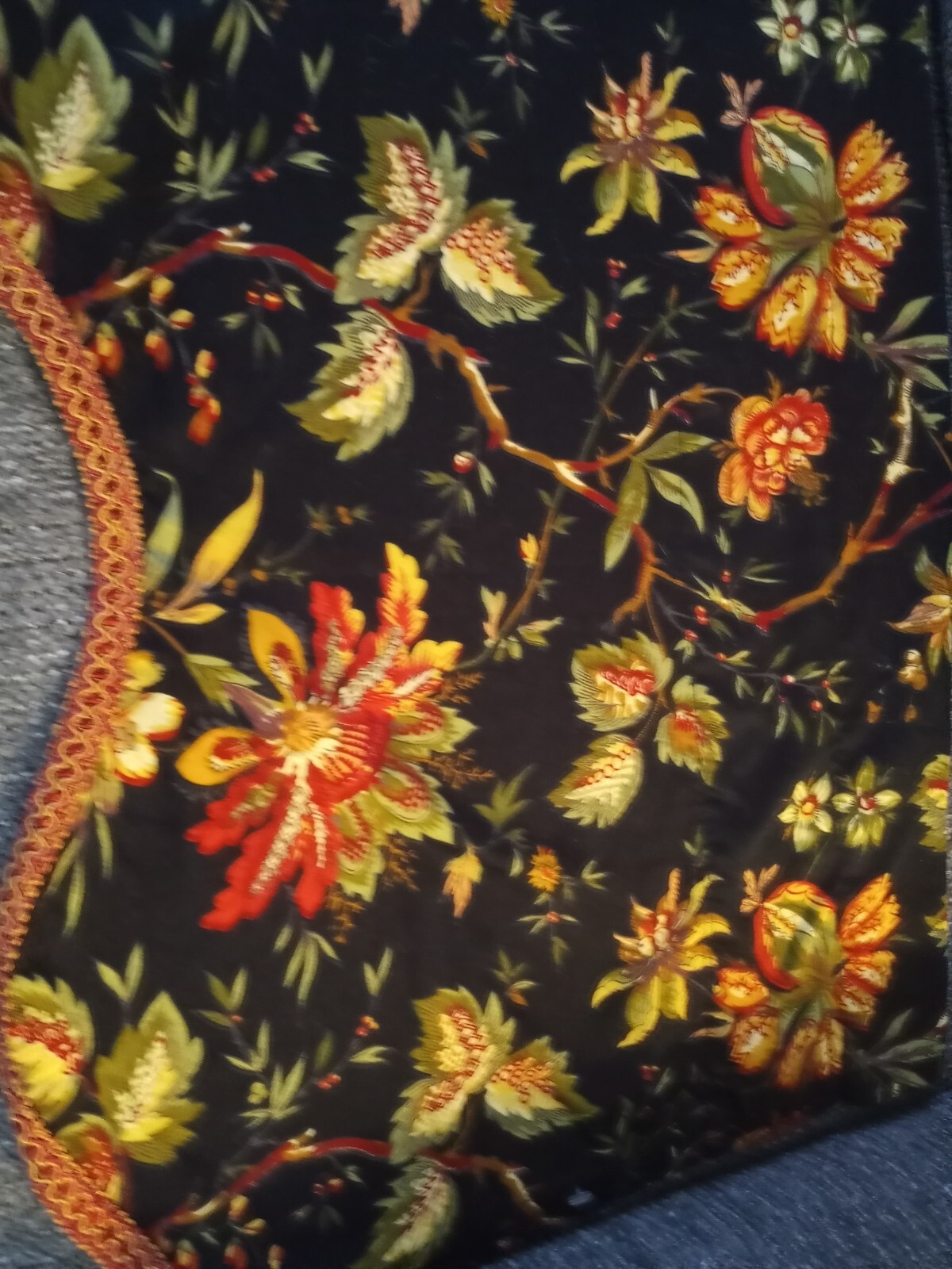 Waverly Black Floral Felicite Noir scalloped Curtain Valance 48”X18 eBay