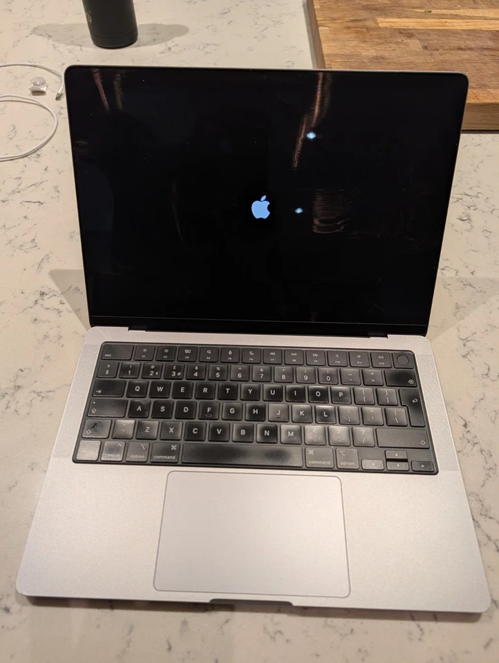 Apple MacBook Pro 14" M2 Max · 32GB · 1TB, photo 1 of 5