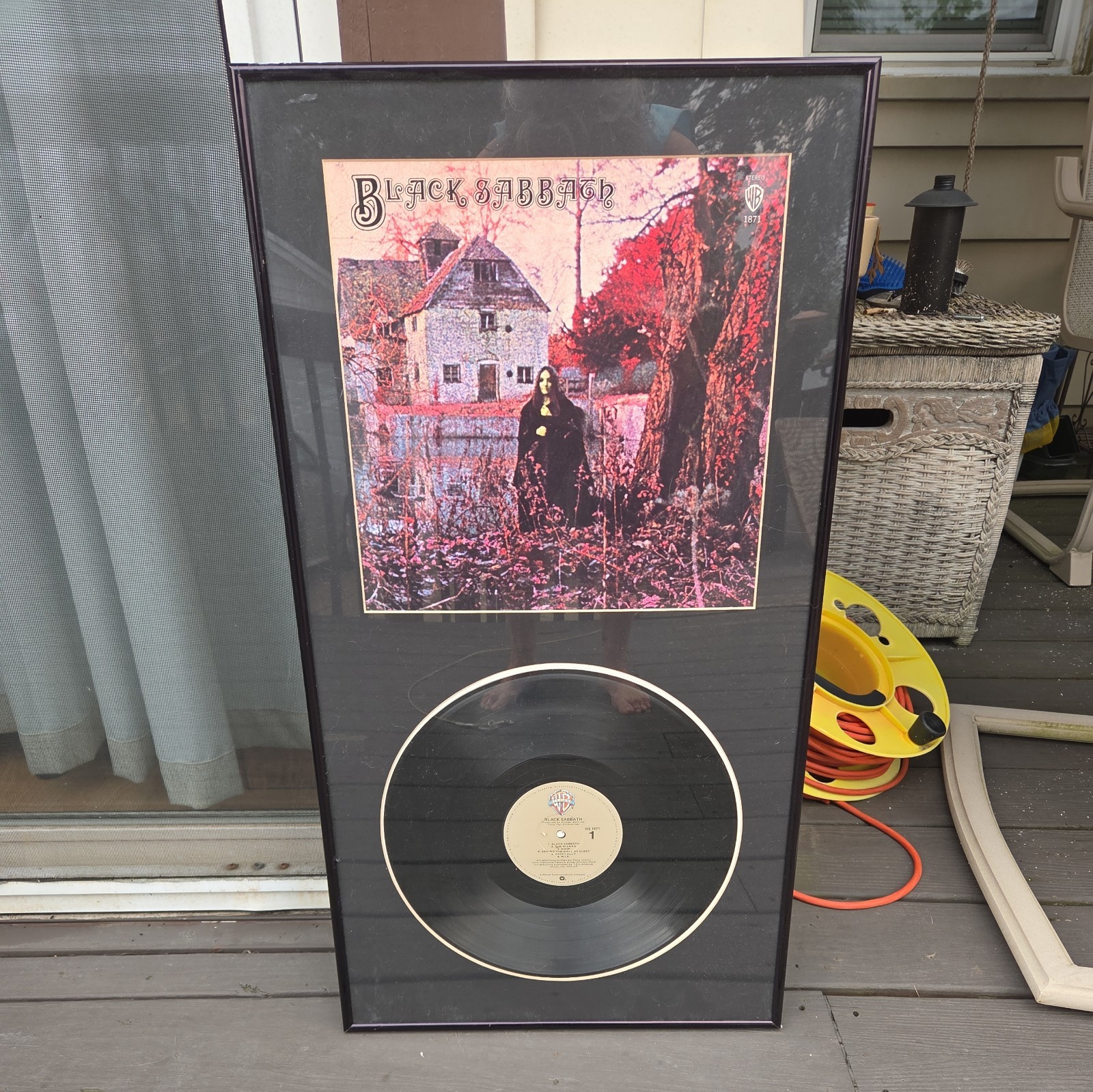 Picture 1 of 5