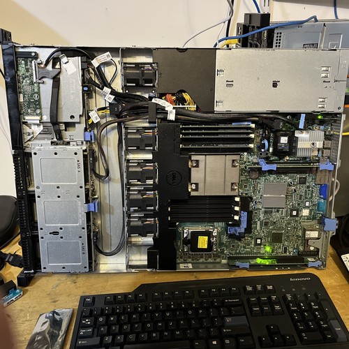 Dell R420 Poweredge 8 Bay SFF 2.5” 32GB DDR3 1x2.0 GHz - Picture 3 of 4