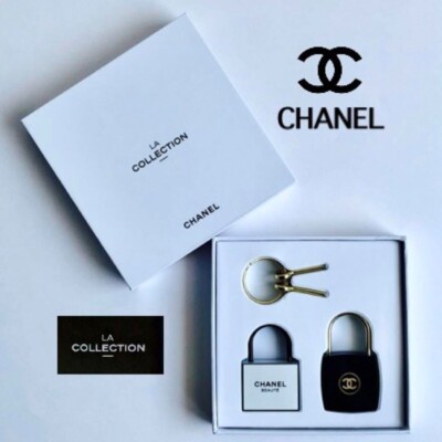 CHANEL LA COLLECTION Novelty Cadena Key holder Key Ring wz/Box