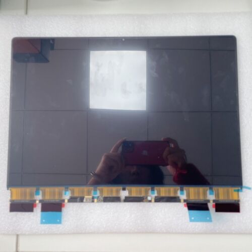 The A2991 LCD screen - Picture 2 of 2