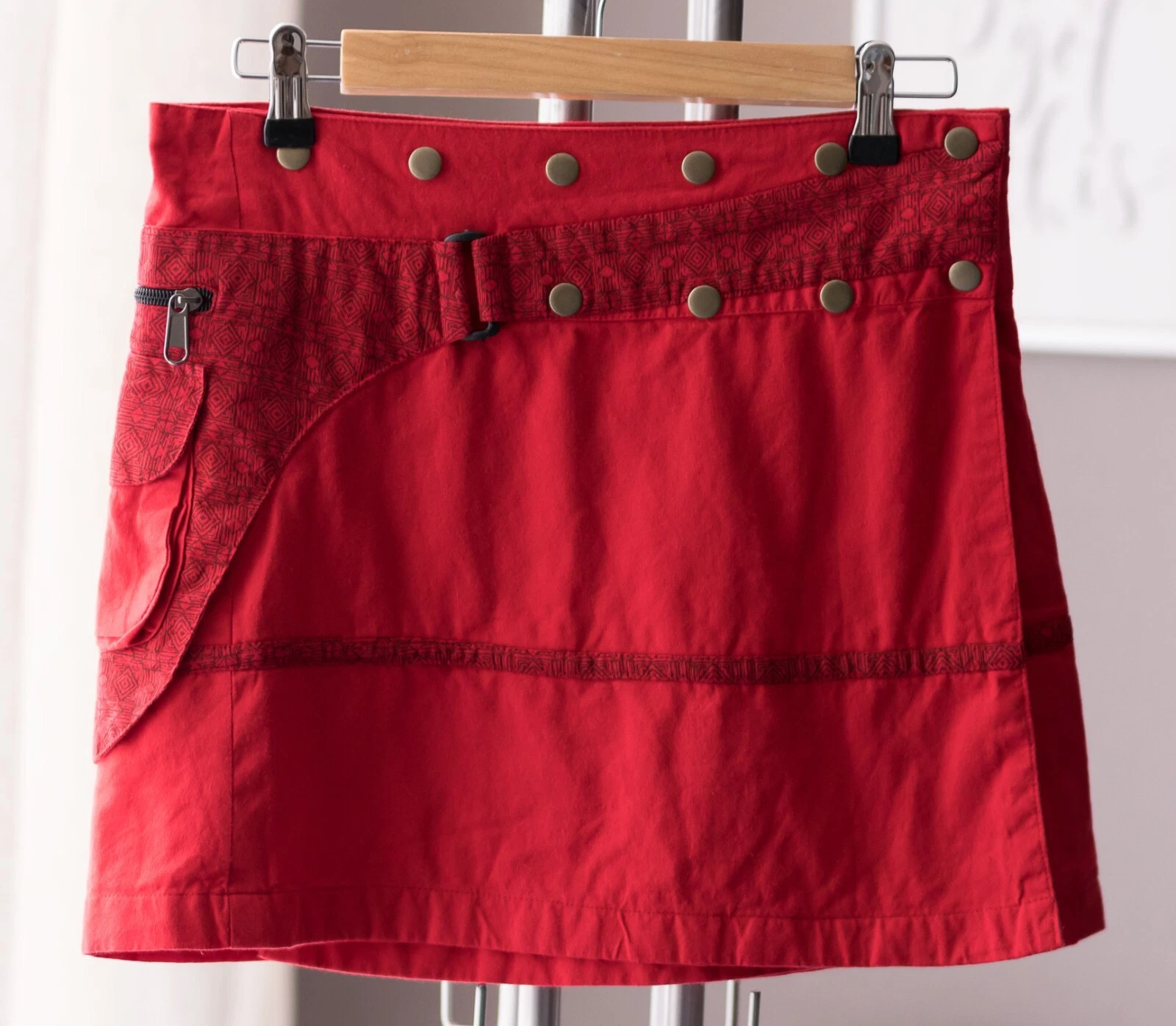 WOMENS SKIRT COLINE ONE SIZE
Opens in a new window or tab