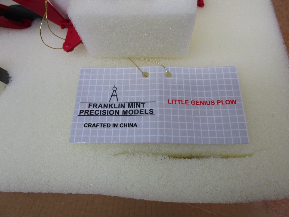 McCormick Deering Little Genius Plow FRANKLIN MINT 1/12 2 bottom box diecast Z - Image 4 of 4