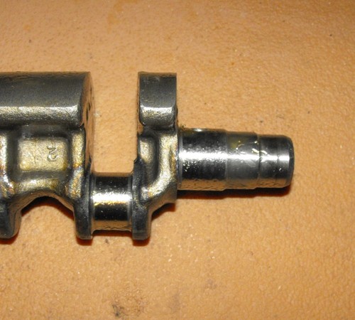 Honda 9.9 HP Crankshaft ASSY PN 13311-ZW9-000 Fits 1997-2007+ - Picture 2 of 3