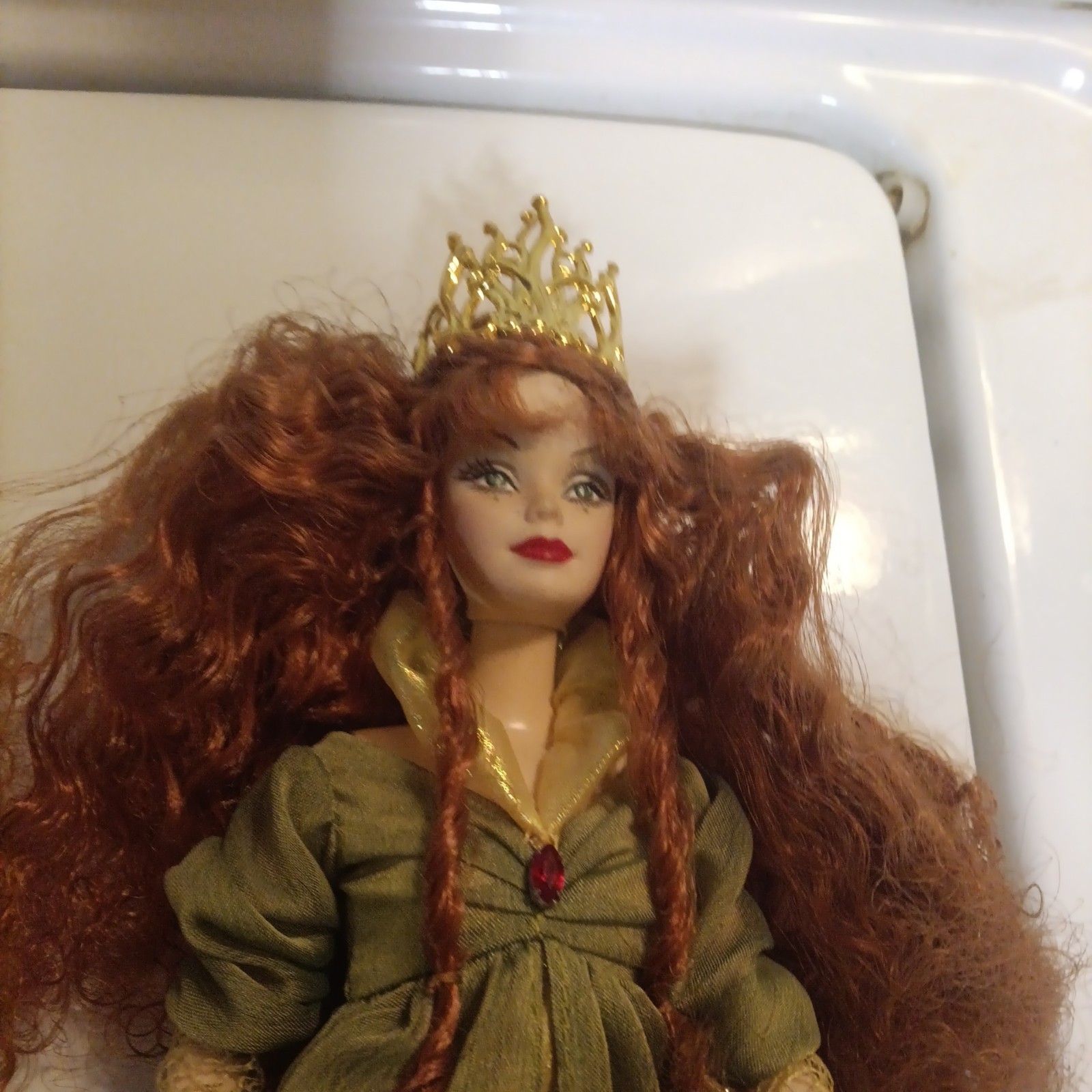 Barbie Legends of Ireland Collection Faerie Queen Redhead 2004 Mattel #B3456